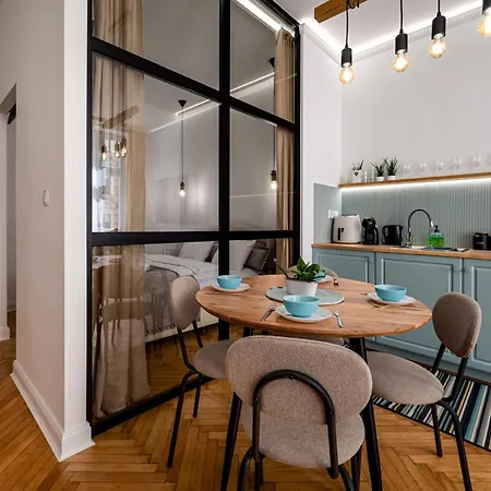 Rentplanet - Swietokrzyska Apartment *
