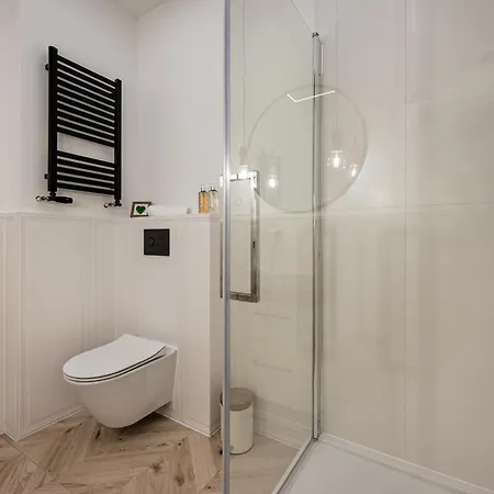 Rentplanet - Swietokrzyska Wroclaw