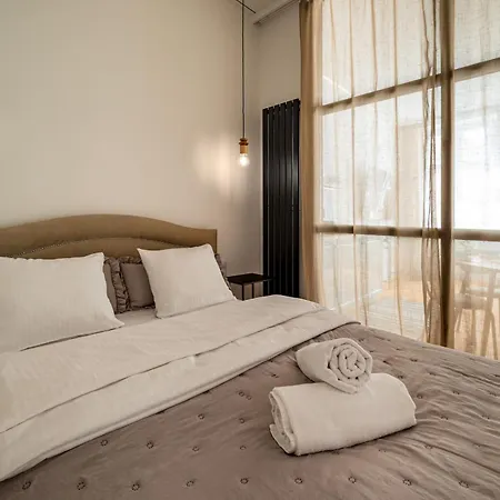 Rentplanet - Swietokrzyska Apartment